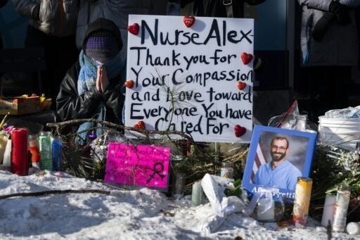 The day after a 37-year-old American man was shot dead by federal agents in the northern US city of Minneapolis, local residents gathered Sunday at a makeshift memorial to honor him