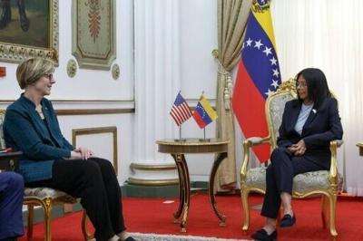 Venezuelan interim president Delcy Rodriguez (R) met US envoy Laura Dogu in Caracas