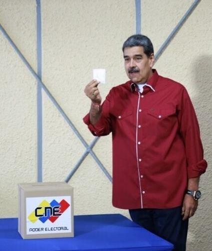 Venezuela election boycott powers Maduro party triumph