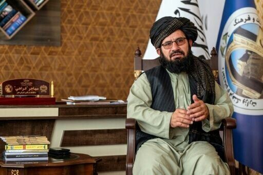 Taliban hang up Kalashnikovs to pen memoirs of Afghan war