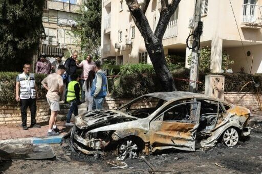 Scene of an Iranian strike over Petah Tikva in Israel on March 31, 2026