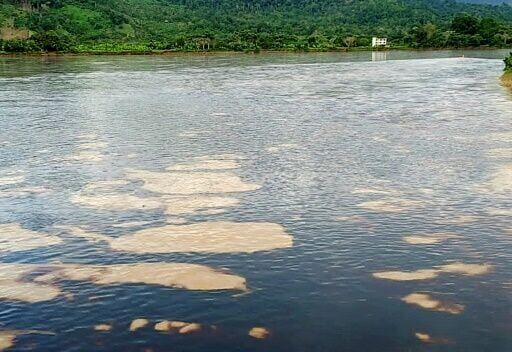 Oil spill in Ecuador river brings emergency declaration