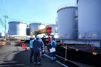 UN nuclear chief to view soil removed from Fukushima