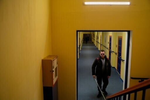 Blinded Ukrainian soldiers face new challenges at home