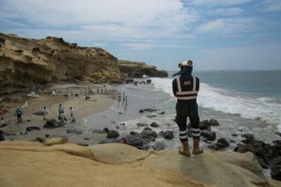 Oil leak in Peru tourist zone triggers 'environmental emergency'