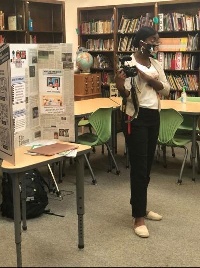 Selma native introduces elementary students to journalism