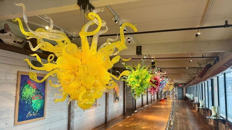 Dale Chihuly, Chandeliers