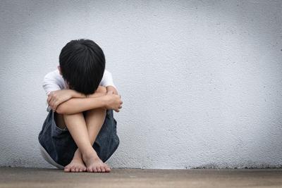 Firstborn's Trauma Could Set Stage for Mental Health of Younger Kids