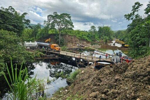 Oil spill in Ecuador river brings emergency declaration