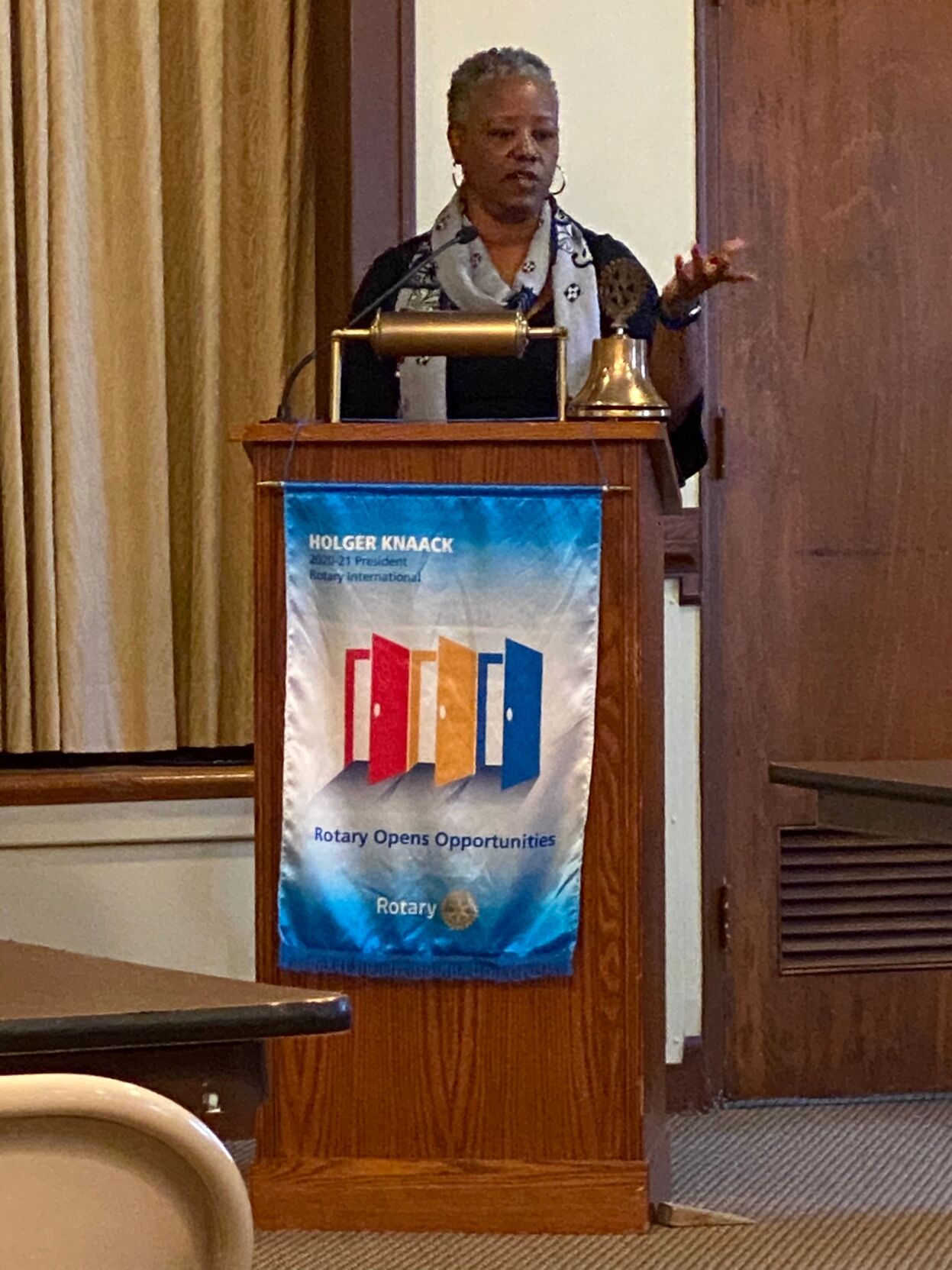 Youth leadership program that gives out food during COVID looks for more volunteers