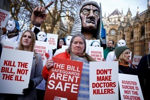 Assisted dying campaigners, opponents rally at UK parliament