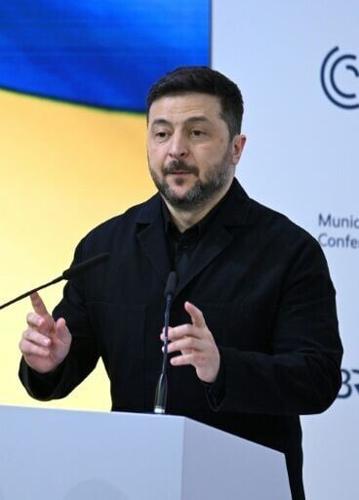 Putin 'He may see himself as a tsar, but in reality he is a slave to war', said Zelensky