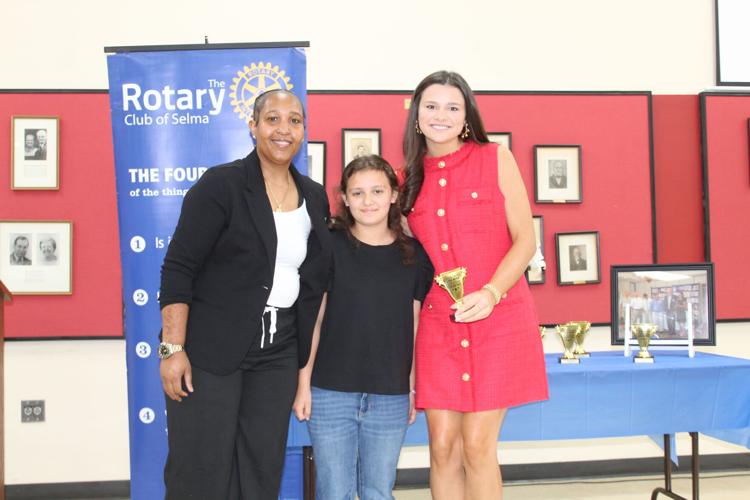 Libby Pearce with award