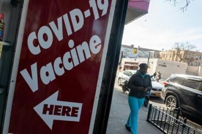 US to limit Covid boosters to over-65s or those at high risk
