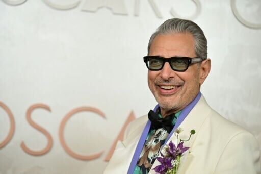 Oscars red carpet: 'Wicked,' white and lots of sparkle