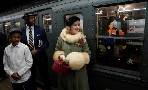 Riding subway cars of 1930s New York, and dressing the part