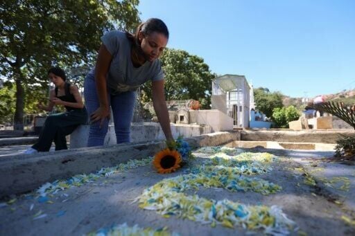 Natividad Martinez, his mother, visited on Sunday the cemetery where her son's remains have been buried