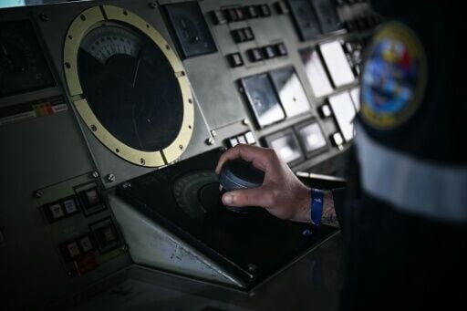 L'Aigle moves at five knots, or even slower, and can detect an object up to 500 metres away