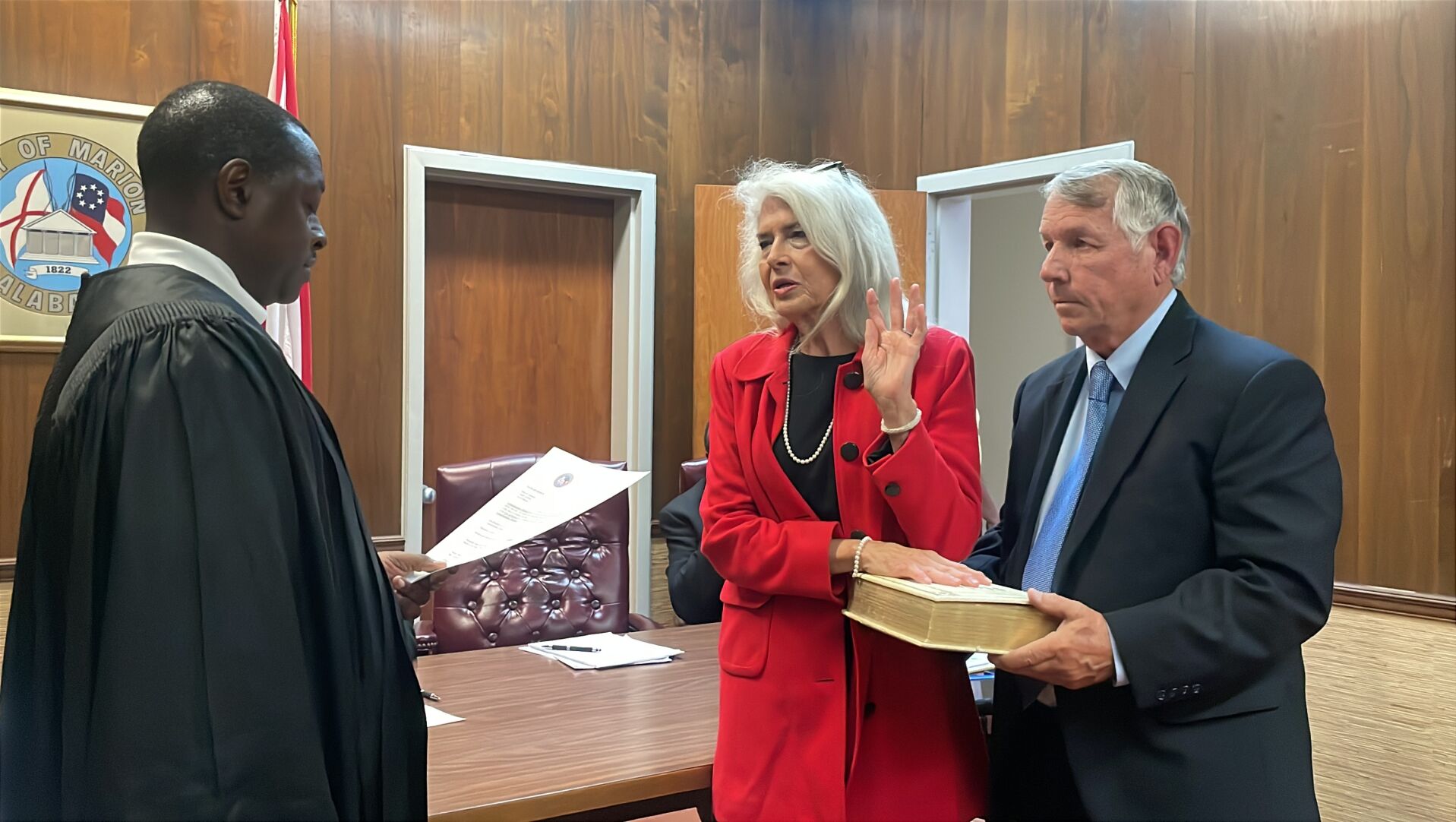 Ann Lecroy sworn in to Marion's District 3 seat