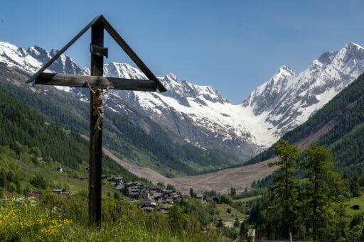Swiss glacier collapse could cost huge sums: insurers