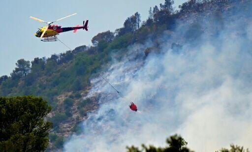 Thousands told to stay home as Spain forest fire rages