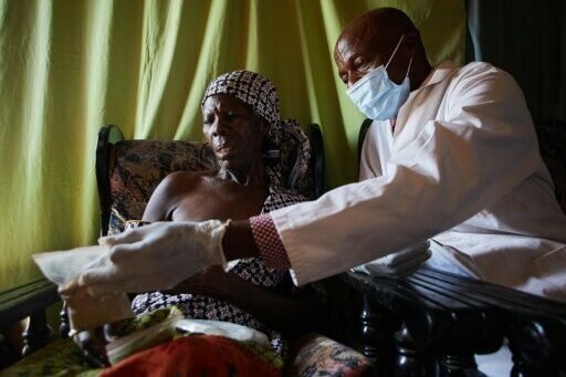 Zimbabwe's sick turn to herbalists over ailing health system