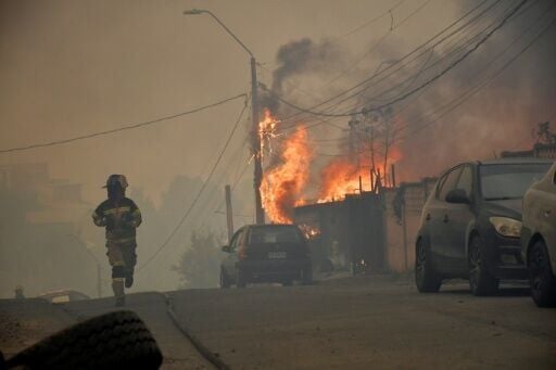 Chile's president has declared a state of emergency as 4,000 firefighters battle wildfires