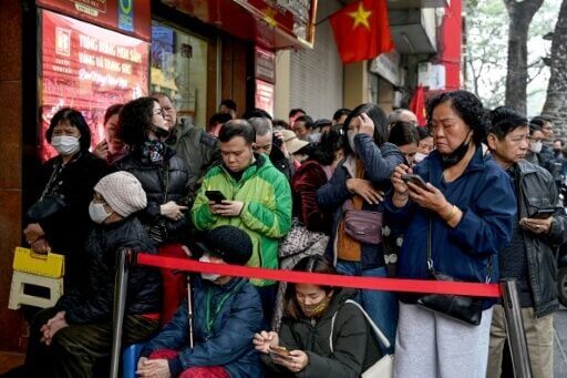 Demand for gold has soared along with the market price, and eager buyers queue up every day for the chance to buy what they hope will be an appreciating asset