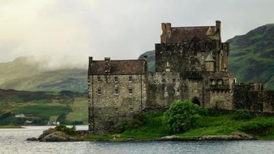 Eilean Donan Castle, Dornie, United Kingdom Unsplash+ license
