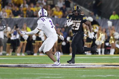 Mizzou running back Ahmad Hardy (29) runs downfield (copy)