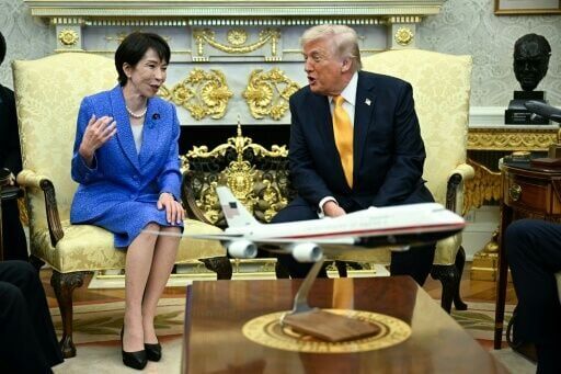 US President Donald Trump with Japan's Prime Minister Sanae Takaichi in the Oval Office