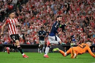 Man Utd seize control of Europa League semi against 10-man Bilbao