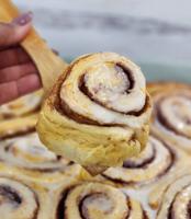 Recipe: Four-ingredient orange cinnamon rolls