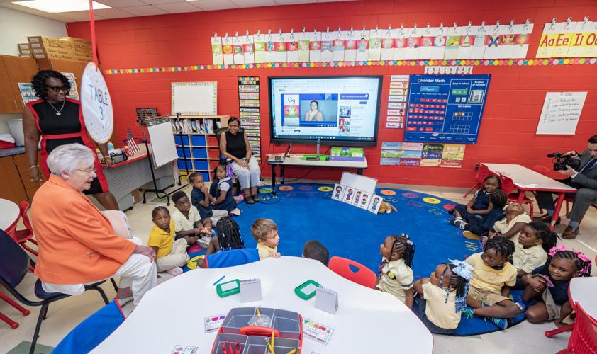 Gov. Ivey tours medical program in Camden that brings UAB residents to underserved Black Belt