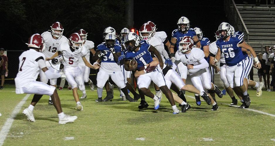 Demopolis 1 gets tackled.jpg
