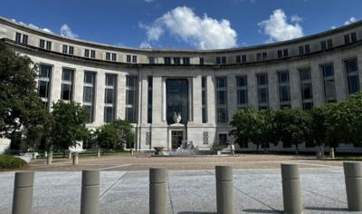 Federal courthouse from ADN
