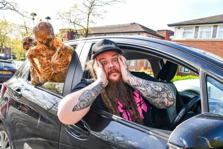 Police swarm college lecturer’s car after skeleton props mistaken for dead bodies