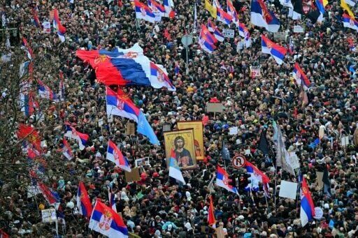 Serbian students, unions join forces to pressure government