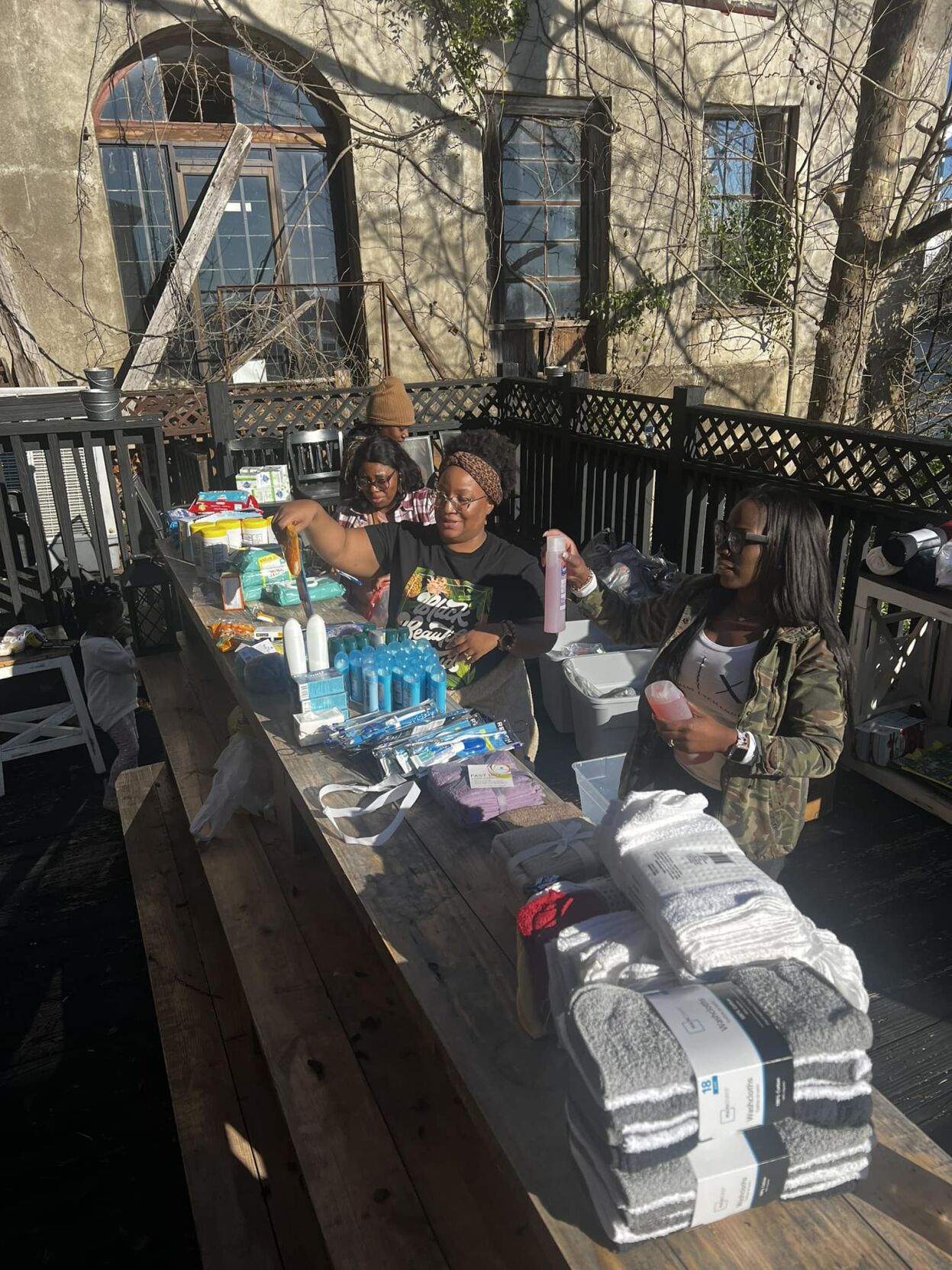 Good Samaritans from Selma and beyond have made a difference in tornado recovery efforts, photo gallery