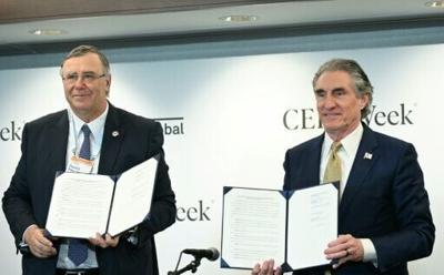 Patrick Pouyanne, CEO of TotalEnergies SE (left), and US Interior Secretary Doug Burgum signed the agreement in Houston on Monday