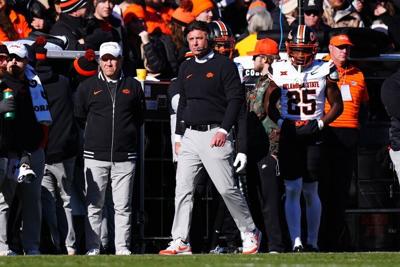Reports: Oklahoma State coach Mike Gundy agrees to restructured deal