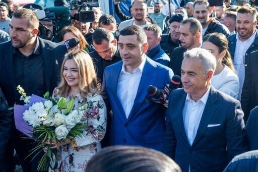 Pro-EU centrist wins tense Romania presidential vote rerun