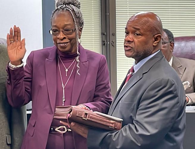 District 2 commissioner Vivian Rogers takes the Oath of Office from Judge Jimmy Nunn..JPG