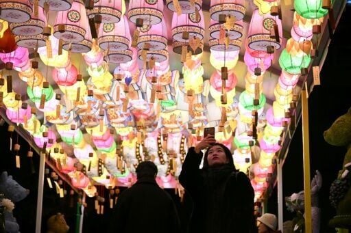Lanterns attached with New Year's wishes attracted Buddhist followers at the Jogyesa Temple in central Seoul as the clock counted down to the end of 2025
