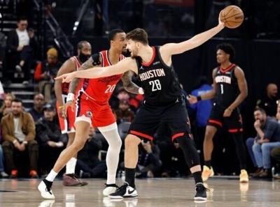 Alperen Sengun's 39 points helped Houston overpower the Indiana Pacers