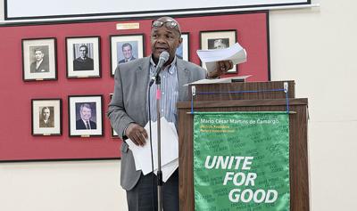 Jimmy Nunn speaks at Rotary