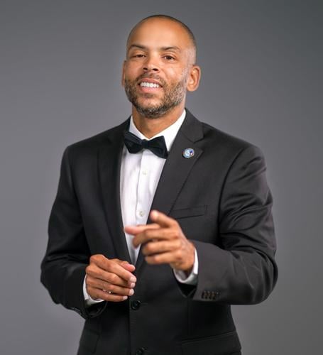 Dexter Hinton
