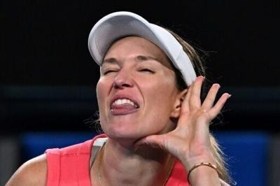 Collins tells Australian Open hecklers: 'You pay my bills'