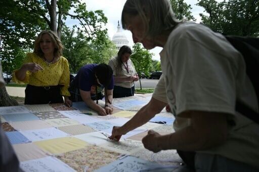 'No one is illegal': Mormon women stage patchwork protest in Washington