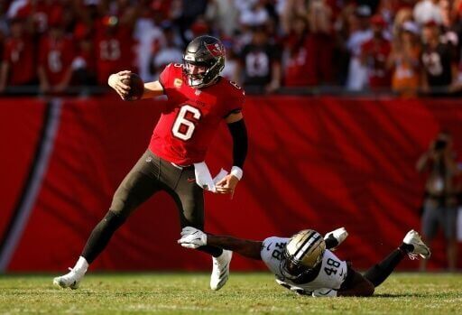 Broncos and Buccaneers grab remaining NFL playoff spots